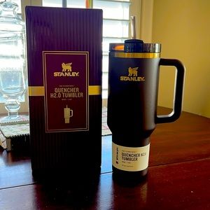 Brand New Limited Edition Stanley Chocolate Gold Quencher.